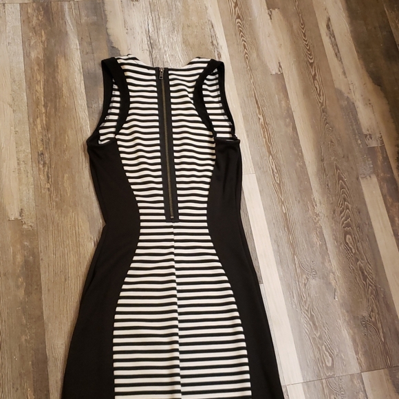 Material Girl - Picture 8 of 11